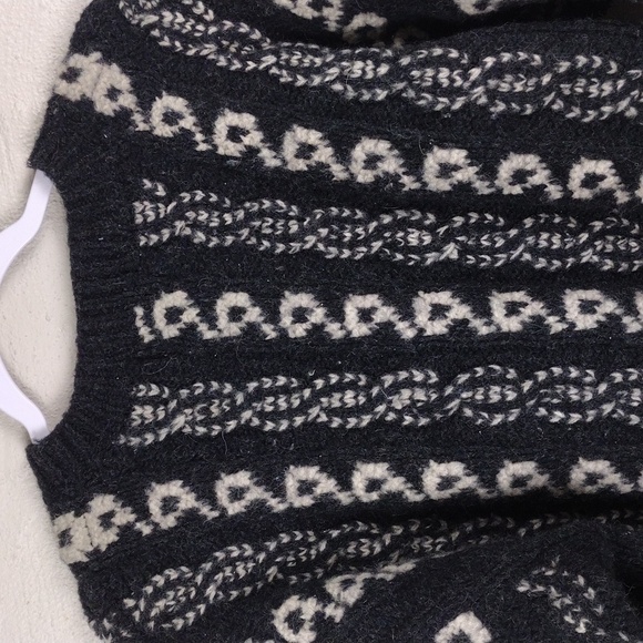 Davis & Squire Hand Knit Shetland Wool Black Crew Neck Cable Knit Sweater - Picture 9 of 11